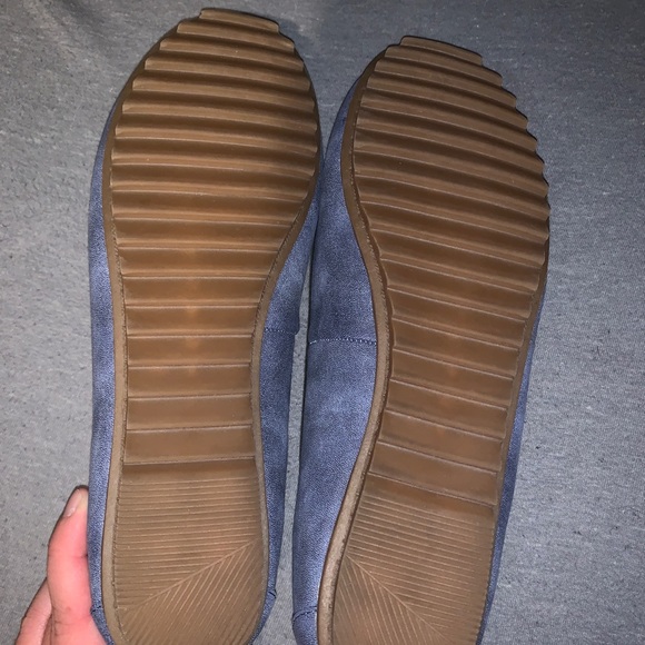 Swede Mountain Sole Moccasins - Picture 2 of 2